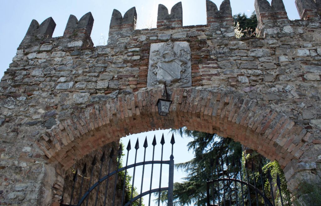castello bornato