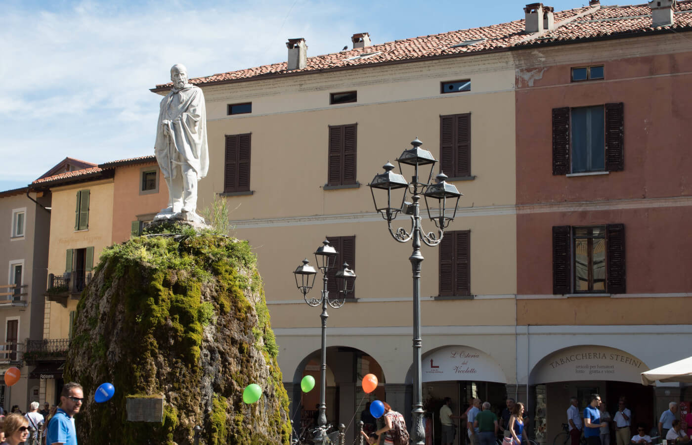iseo piazza garibaldi