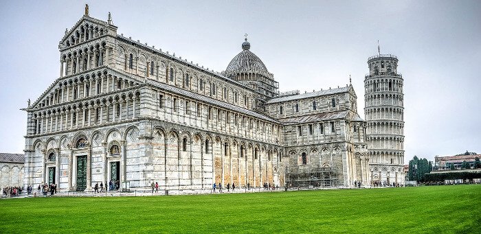Piazza dei Miracoli a Pisa