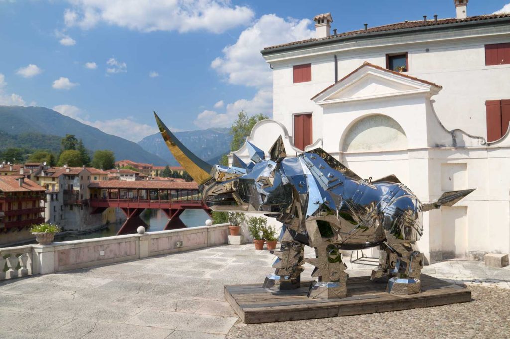 King Kong Rhino, installazione a Bassano del Grappa