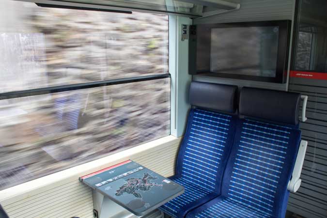 Interno del Trenino Rosso del Bernina