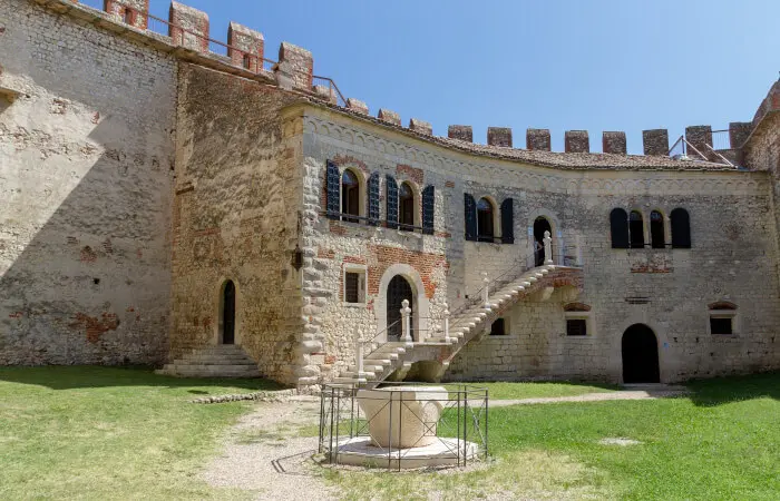 Castello di Soave