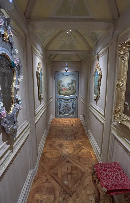 Corridoio di Villa Zani