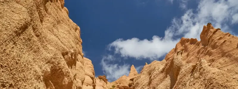Trekking alle Lame Rosse, il canyon delle Marche