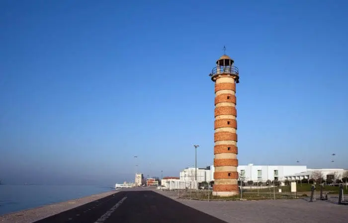 Vecchio faro Lisbona Belém