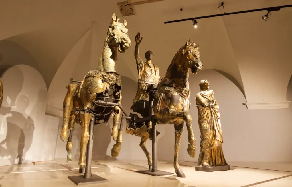 Bronzi Dorati di Pergola