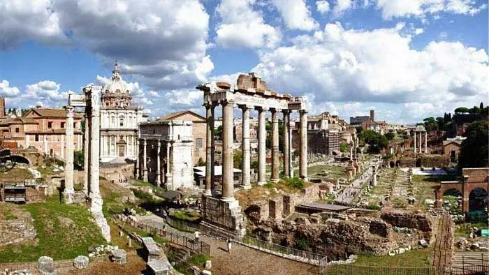 Fori Imperiali, Roma