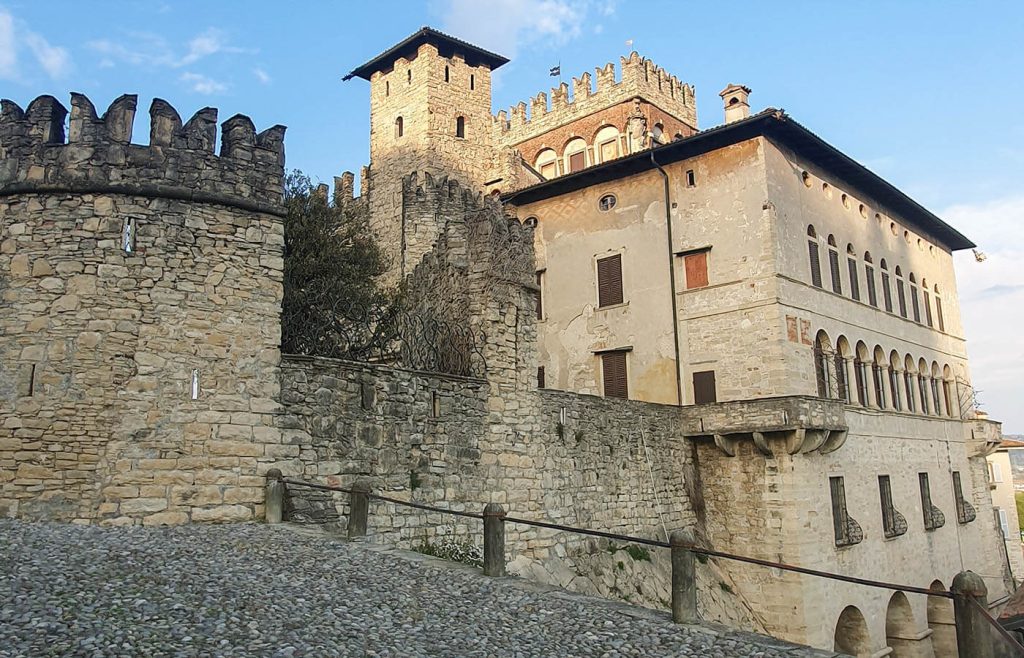 Castello Camozzi Vertova