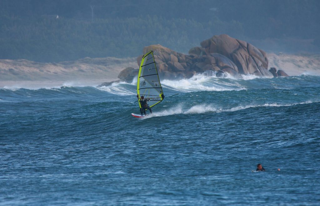 windsurf