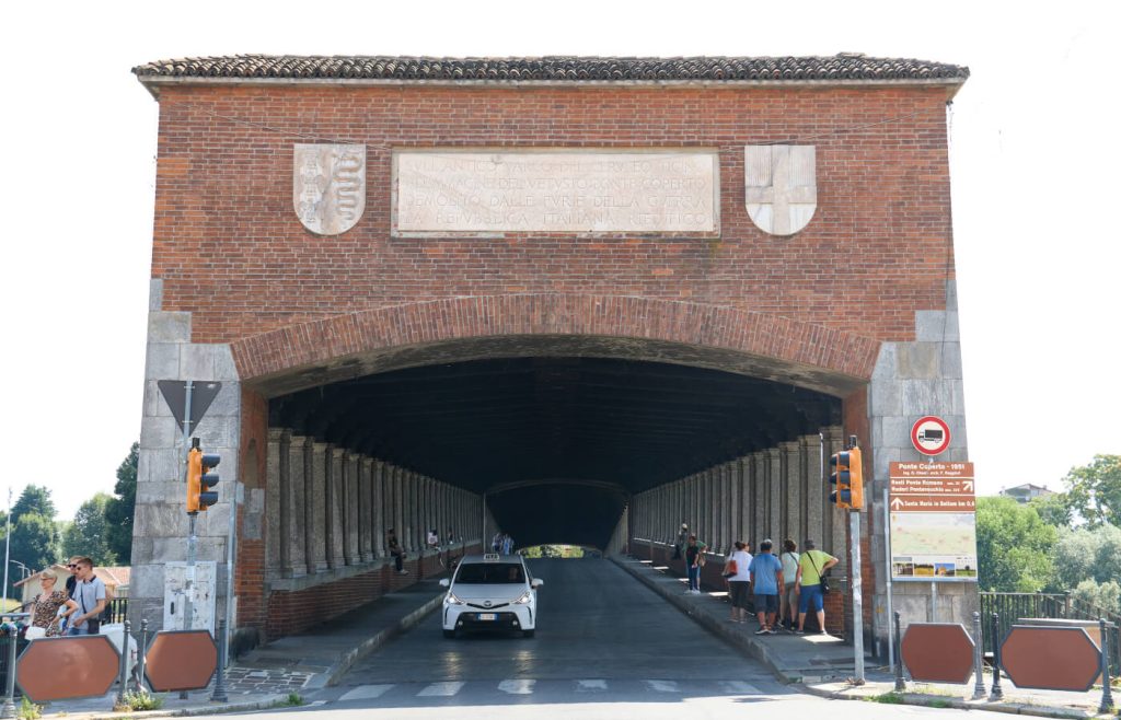 ponte coperto a pavia