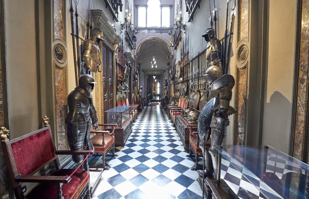 Sala degli armigeri museo Bagatti Valsecchi