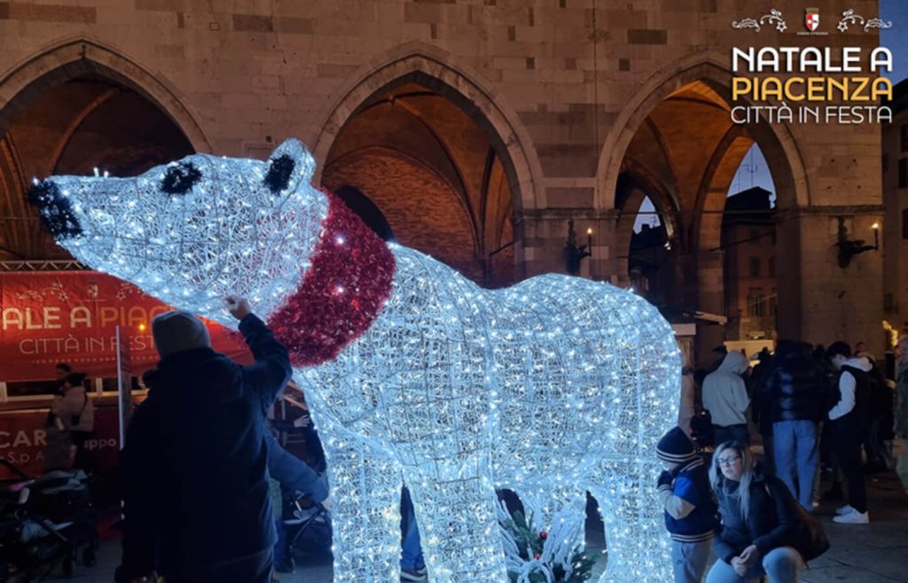 installazioni luminose ai mercatini di natale di piacenza