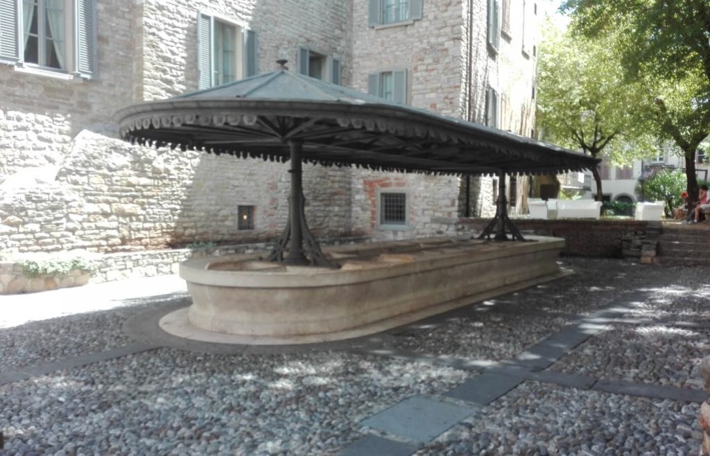 Antico lavatoio di Citt&agrave; Alta in Bergamo